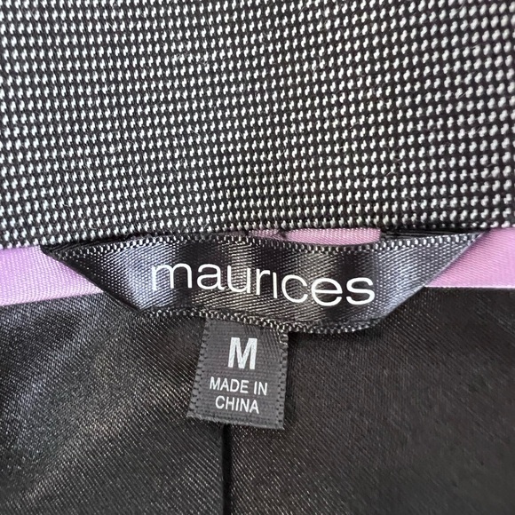 Maurices Grunge Ruffled Sleeveless Blazer with Bedazzled Buttons Sz Medium - Picture 5 of 8